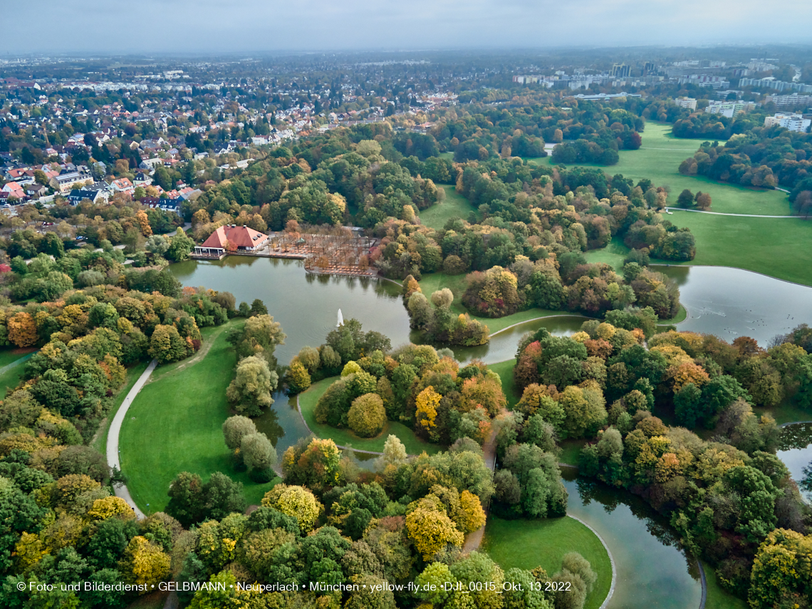 13.10.2022 - Der Ostpark mit See und Biergarten in Neuperlach
